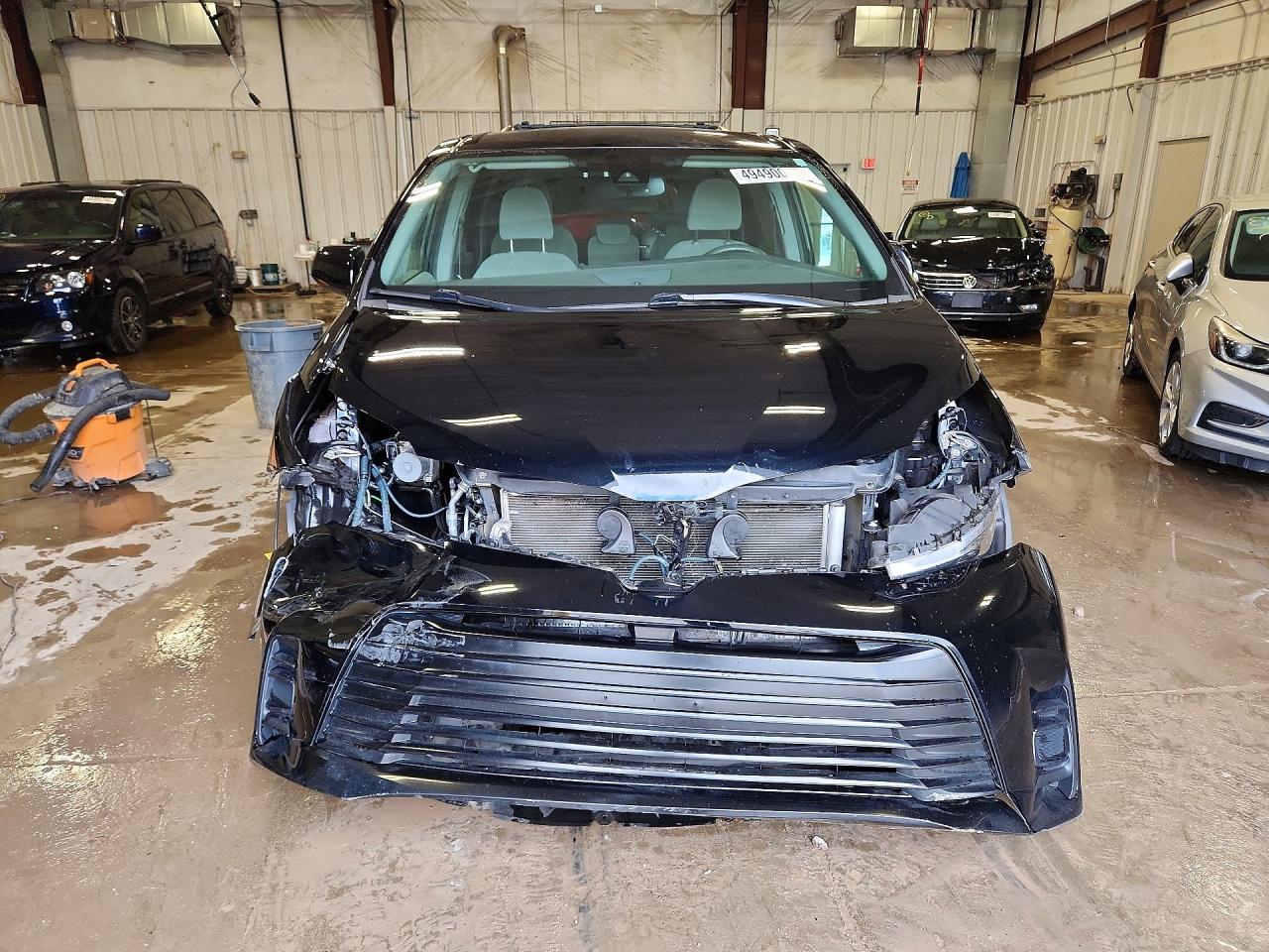 TOYOTA SIENNA 2020 — 6