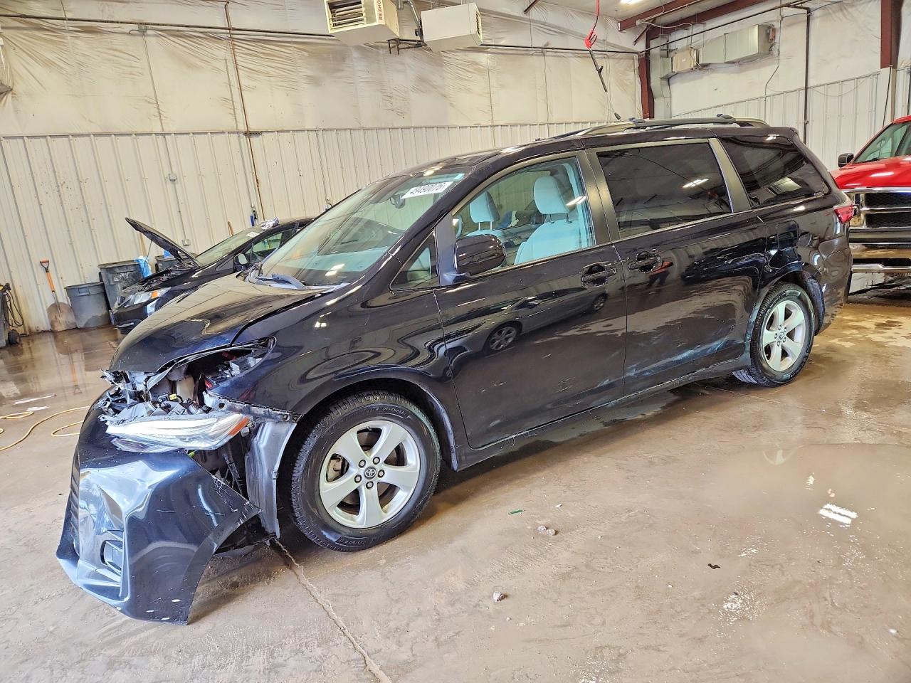 TOYOTA SIENNA 2020 — 2
