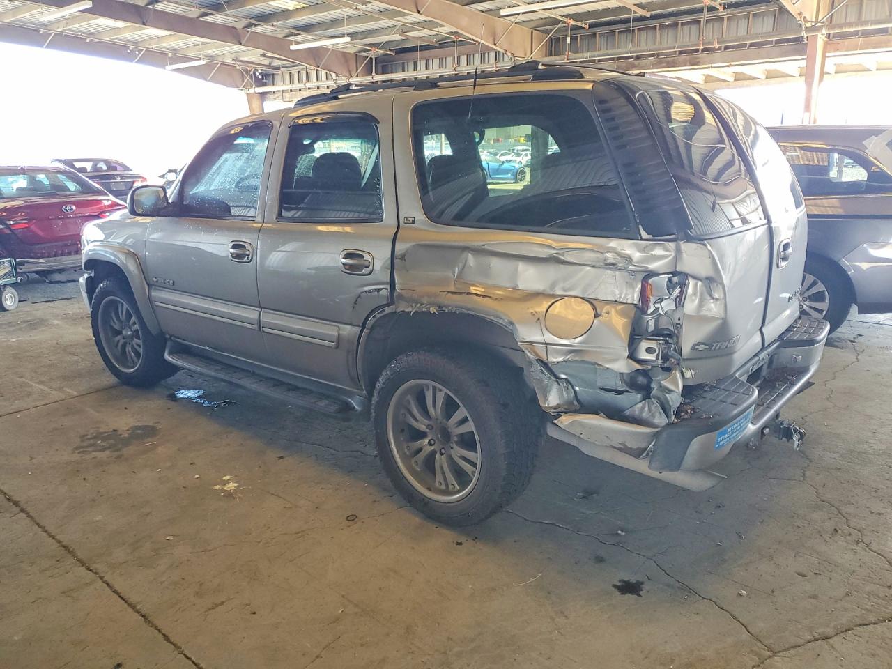 CHEVROLET TAHOE 2000 — 3