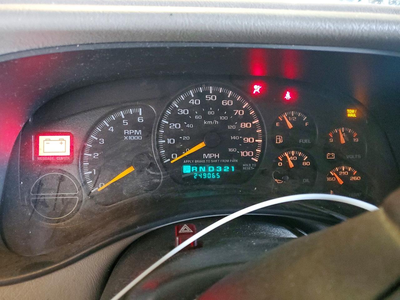 CHEVROLET TAHOE 2000 — 10