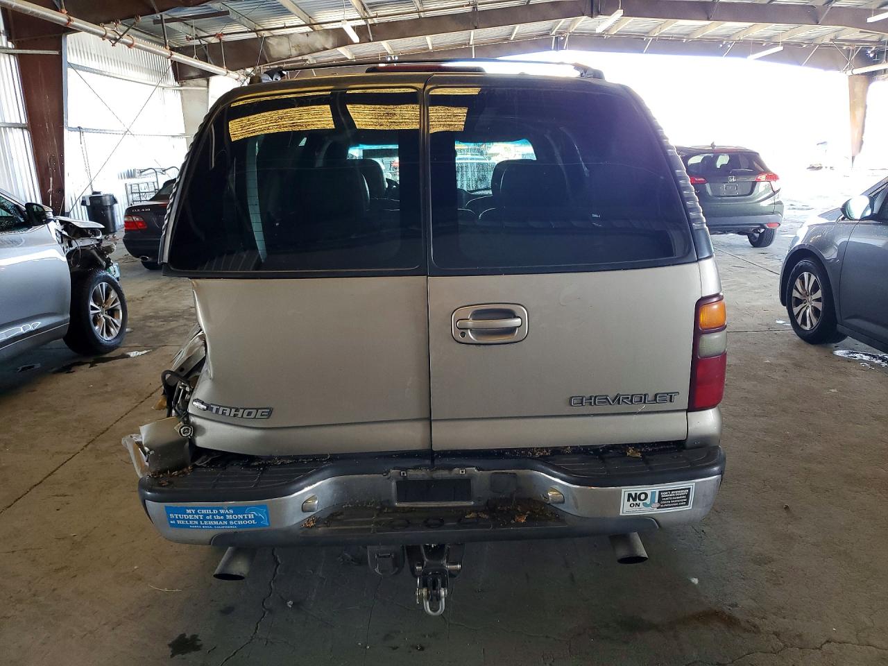 CHEVROLET TAHOE 2000 — 7