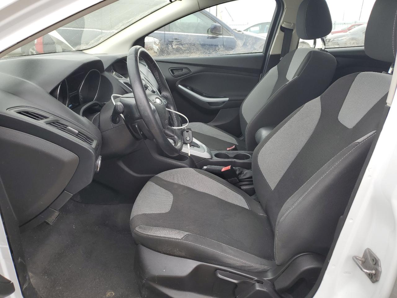 FORD FOCUS 2012 — 8