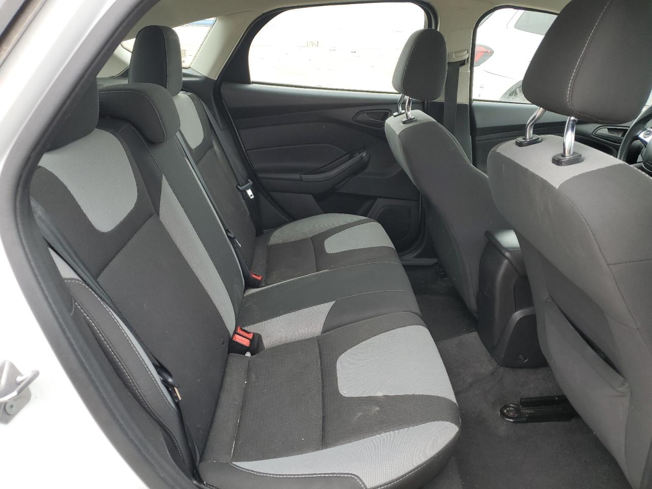 FORD FOCUS 2012 — 11