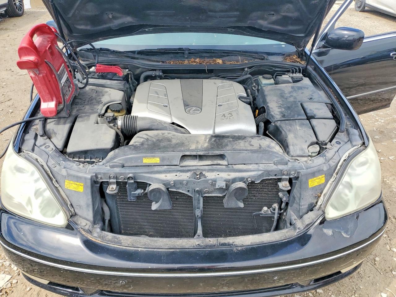LEXUS LS 2004 — 12
