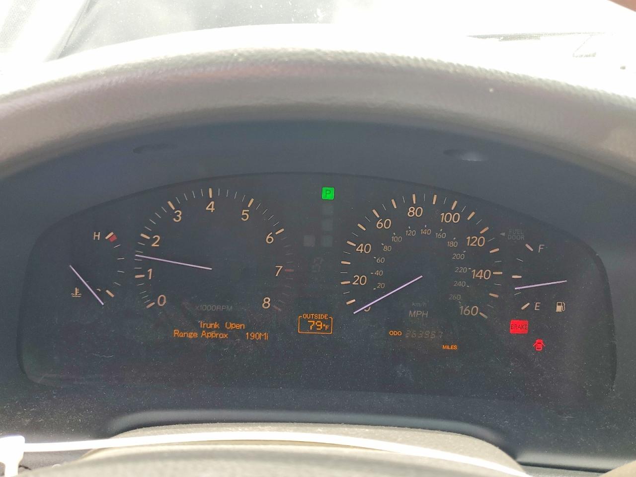 LEXUS LS 2004 — 10