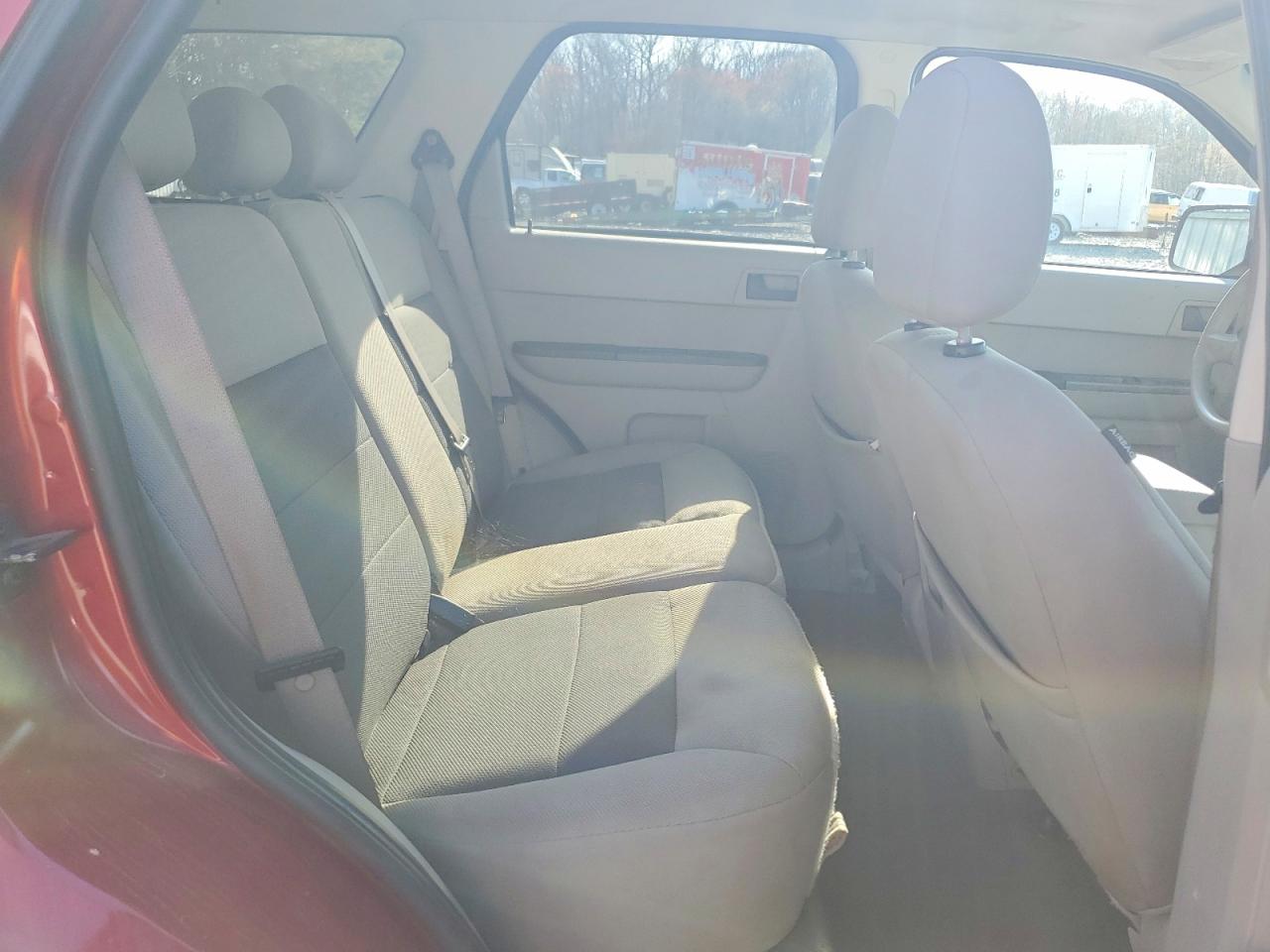 FORD ESCAPE 2008 — 12