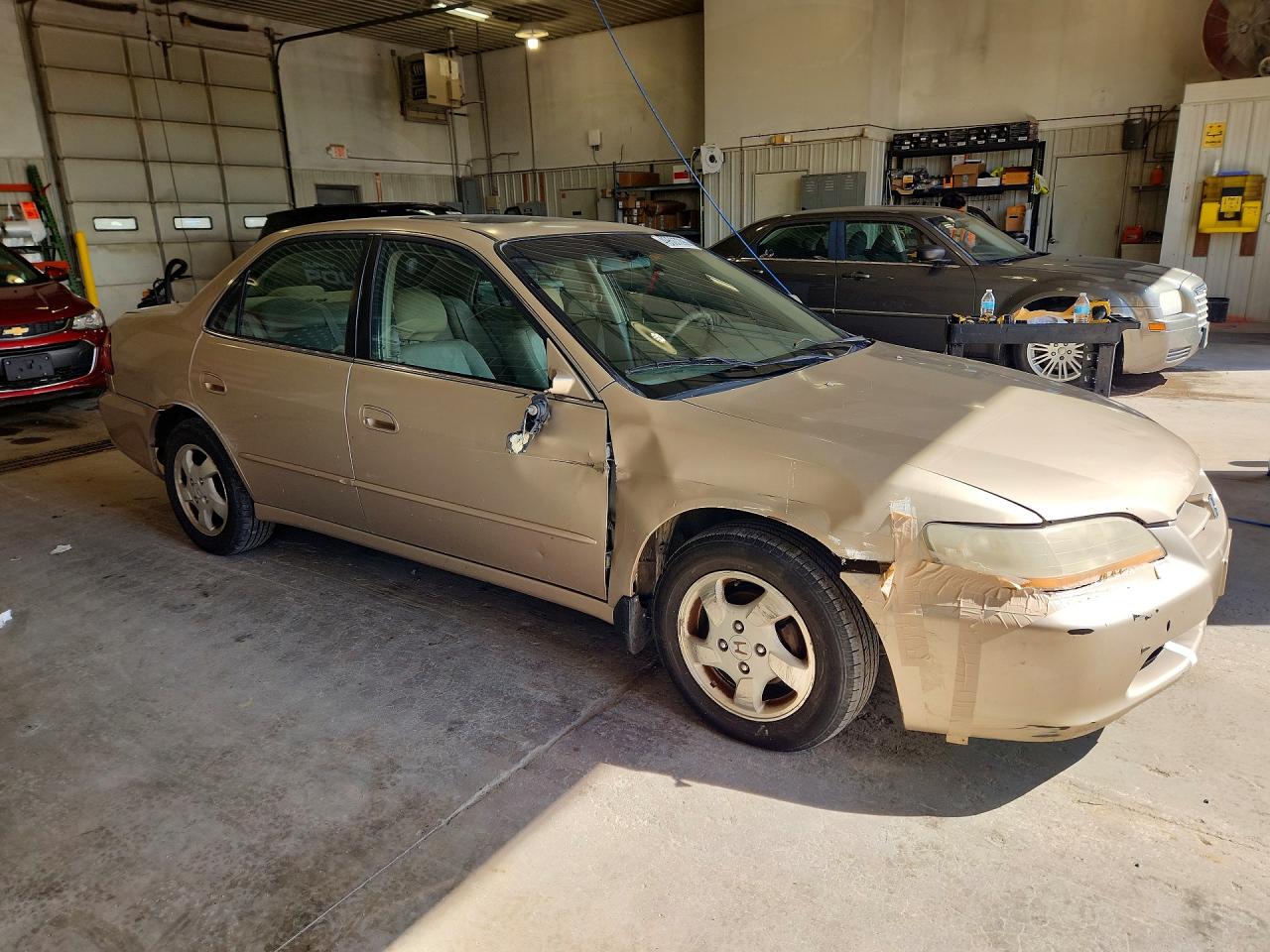 HONDA ACCORD 2000 — 5