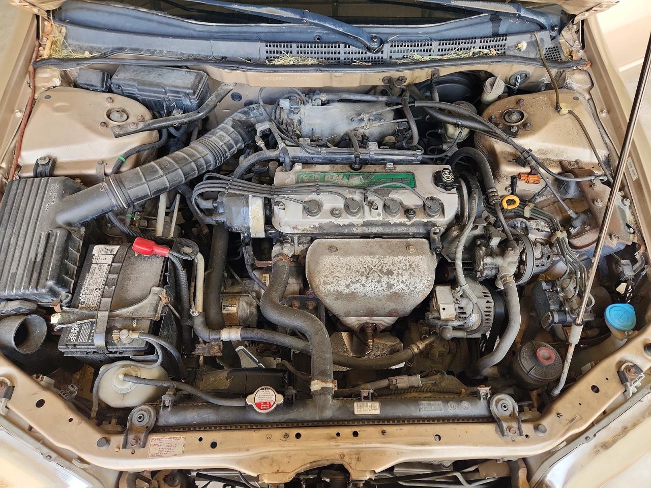 HONDA ACCORD 2000 — 12