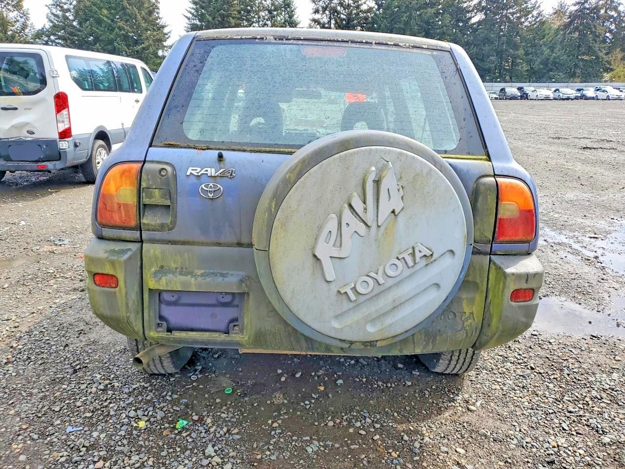 TOYOTA RAV4 1997 — 7