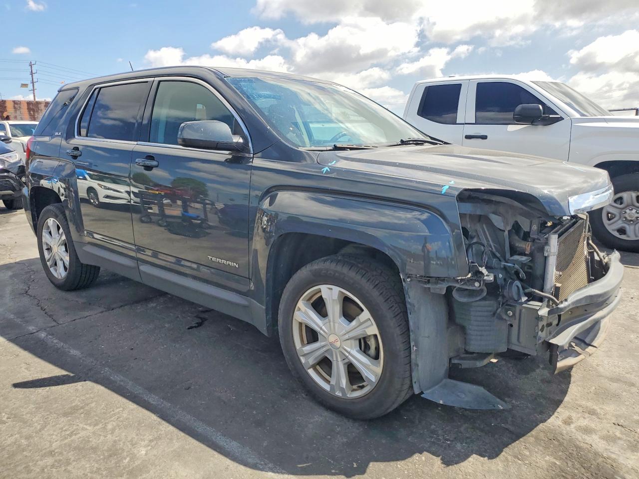 GMC TERRAIN 2017 — 5