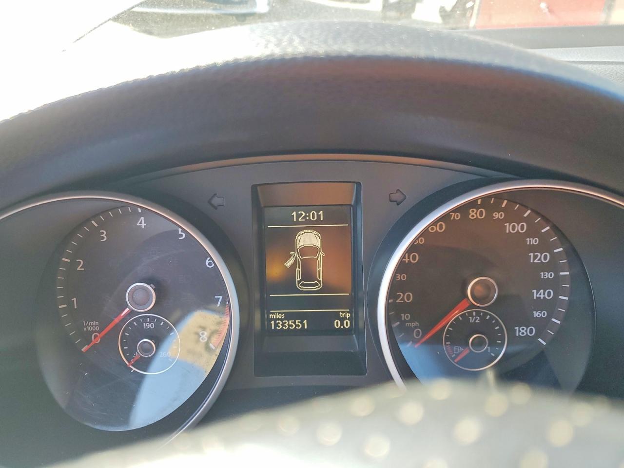 VOLKSWAGEN GTI 2011 — 10