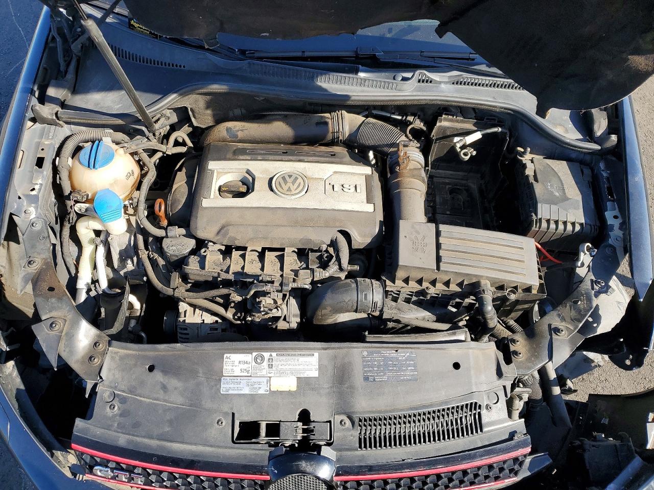 VOLKSWAGEN GTI 2011 — 12