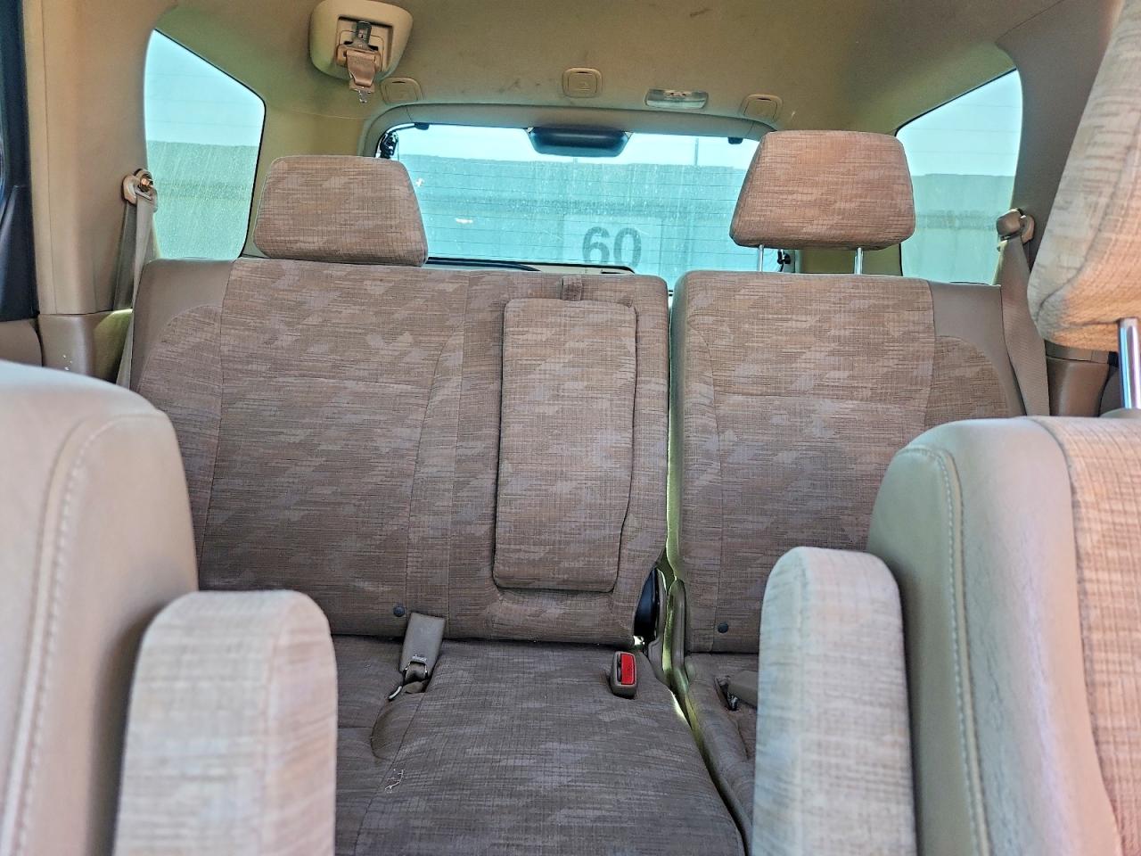 HONDA CR-V 2004 — 11