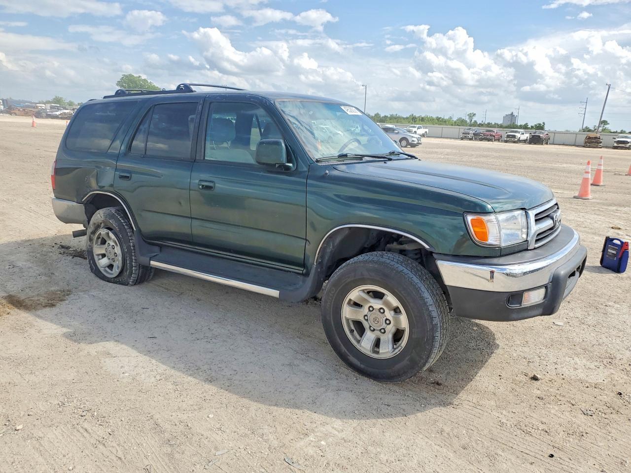 TOYOTA 4RUNNER 1999 — 5