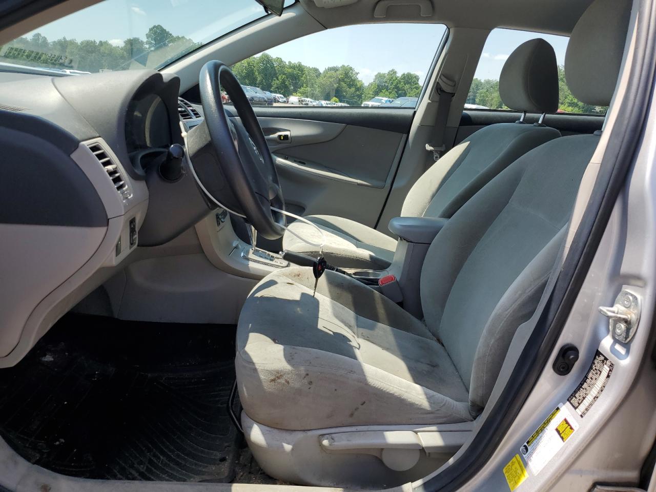 TOYOTA COROLLA 2012 — 8