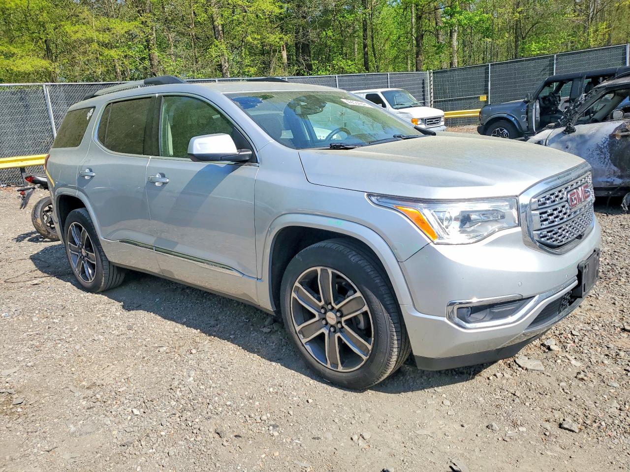 GMC ACADIA 2019 — 5