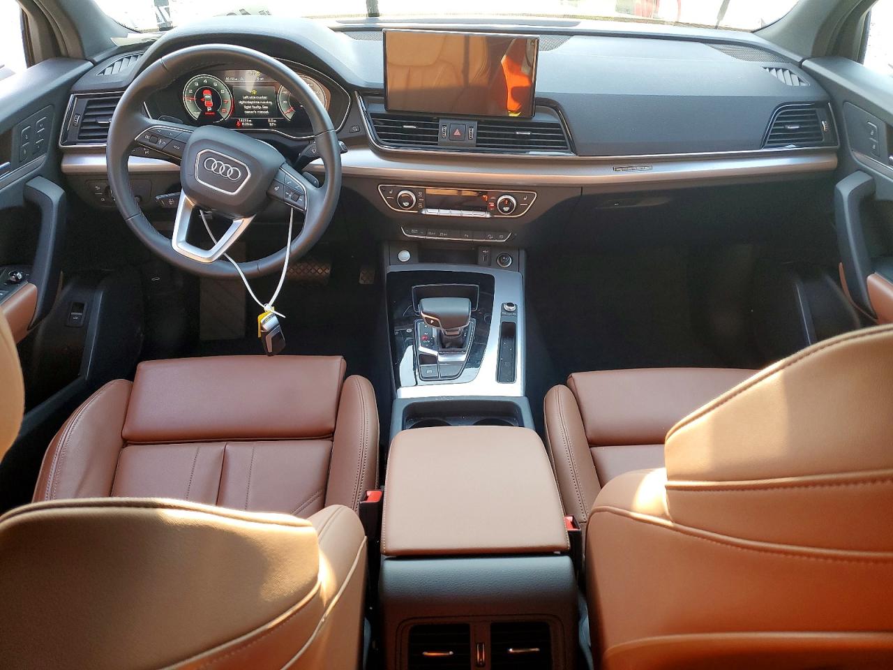 AUDI Q5 2025 — 9