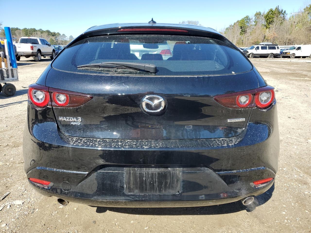 MAZDA 3 2023 — 7