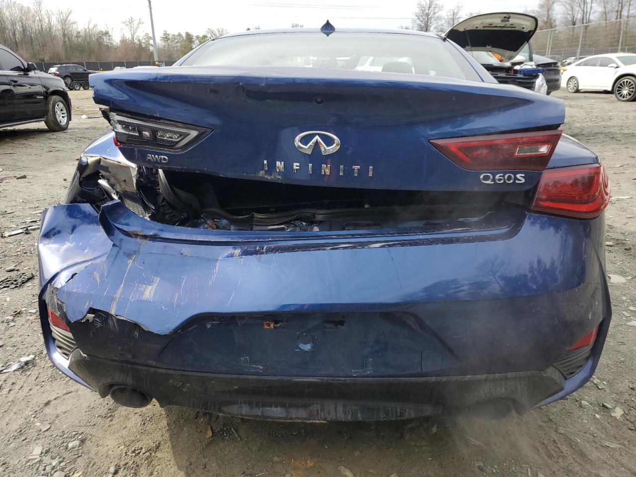 INFINITI Q60 2017 — 7