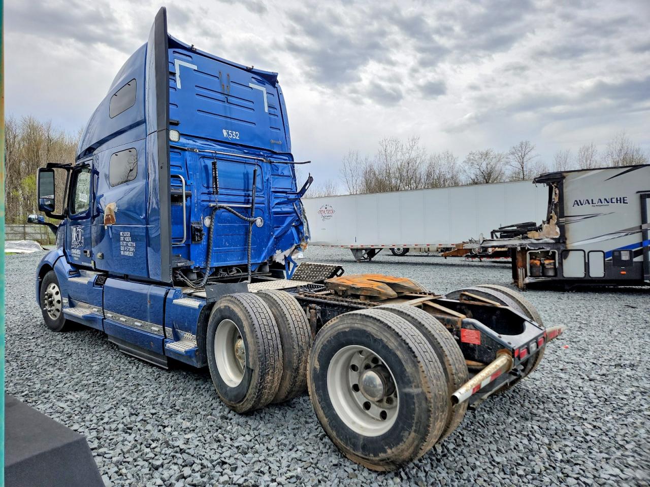 VOLVO VNL 2019 — 4