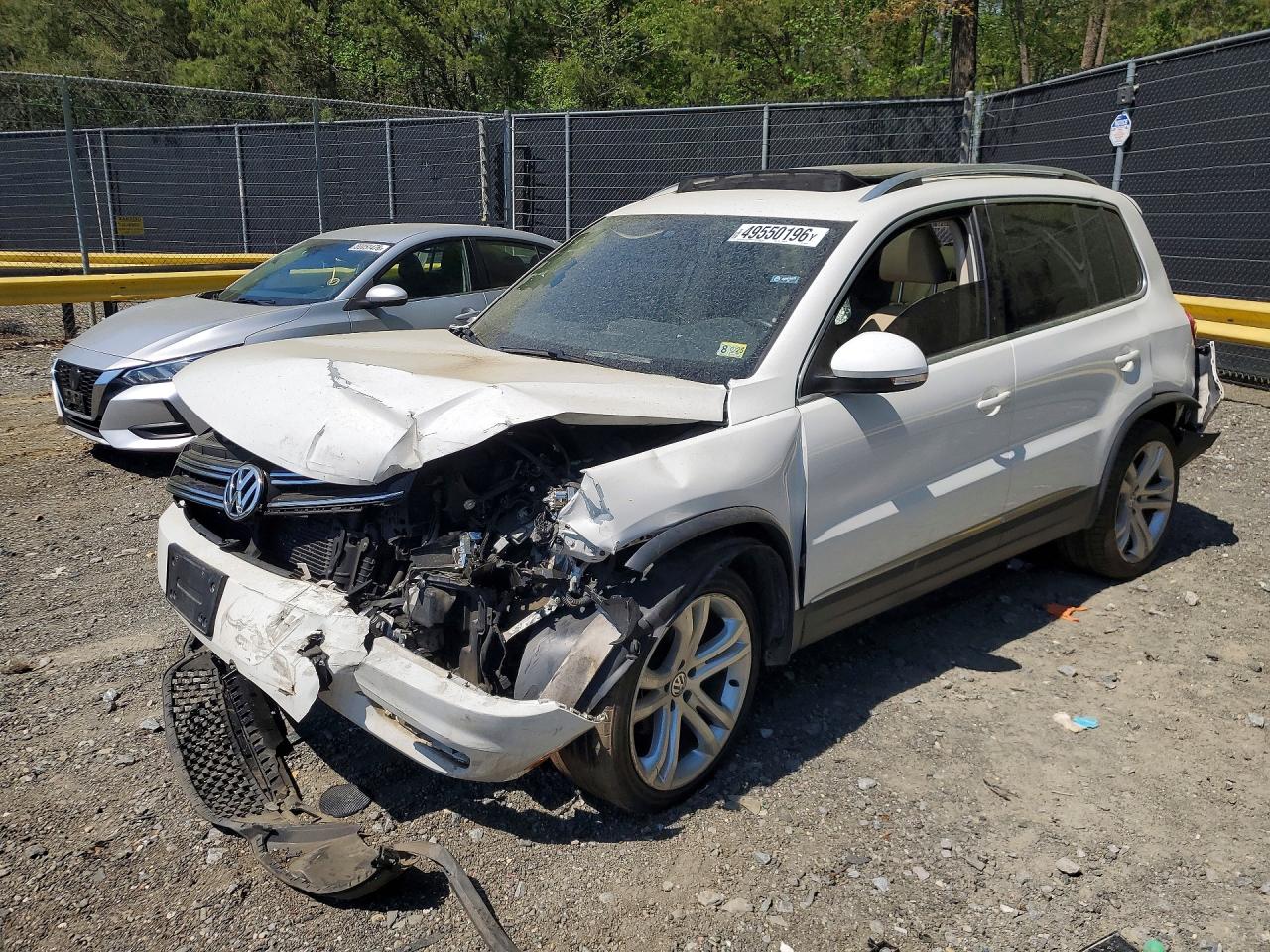 VOLKSWAGEN TIGUAN 2012 — 2