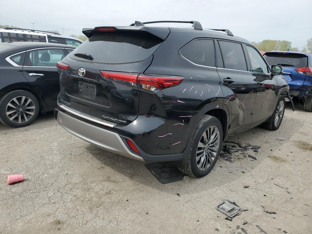 TOYOTA HIGHLANDER 2021 — 4