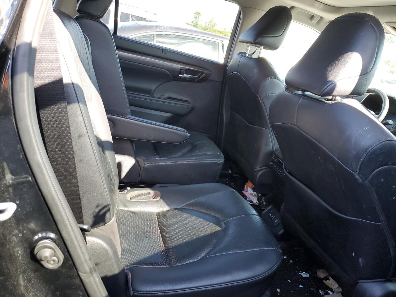 TOYOTA HIGHLANDER 2021 — 12