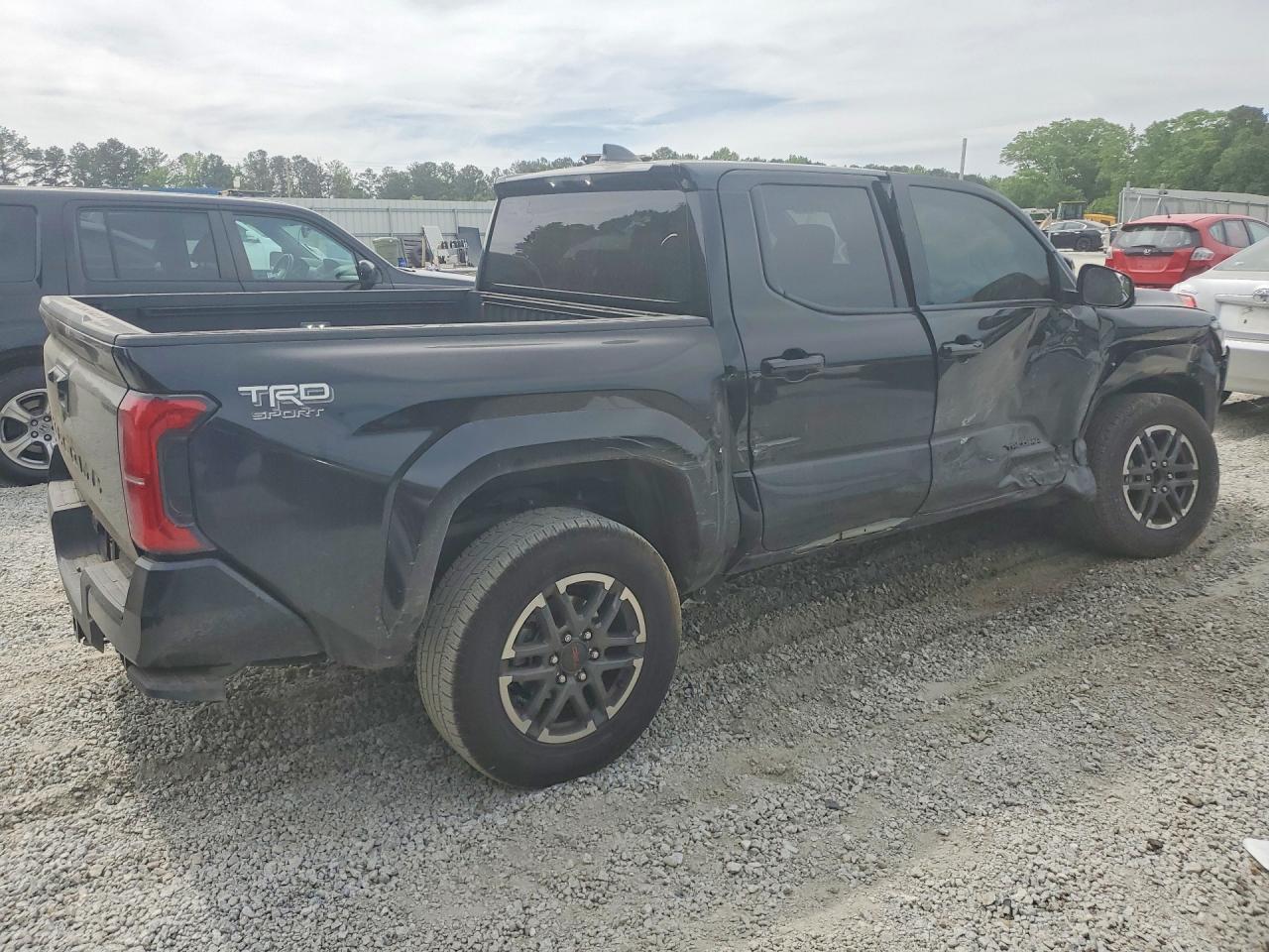 TOYOTA TACOMA 2025 — 4