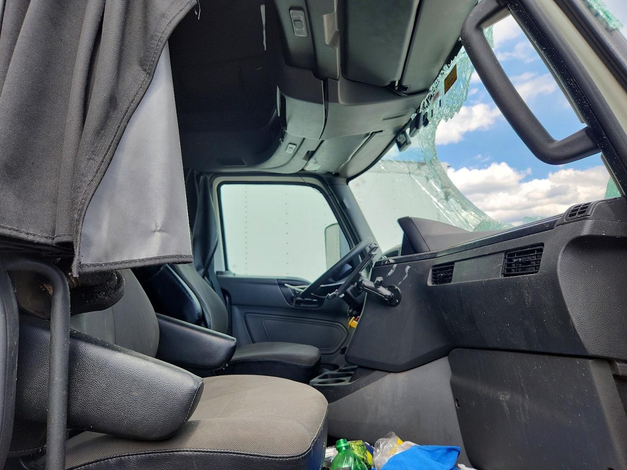 INTERNATIONAL LT625 2020 — 6