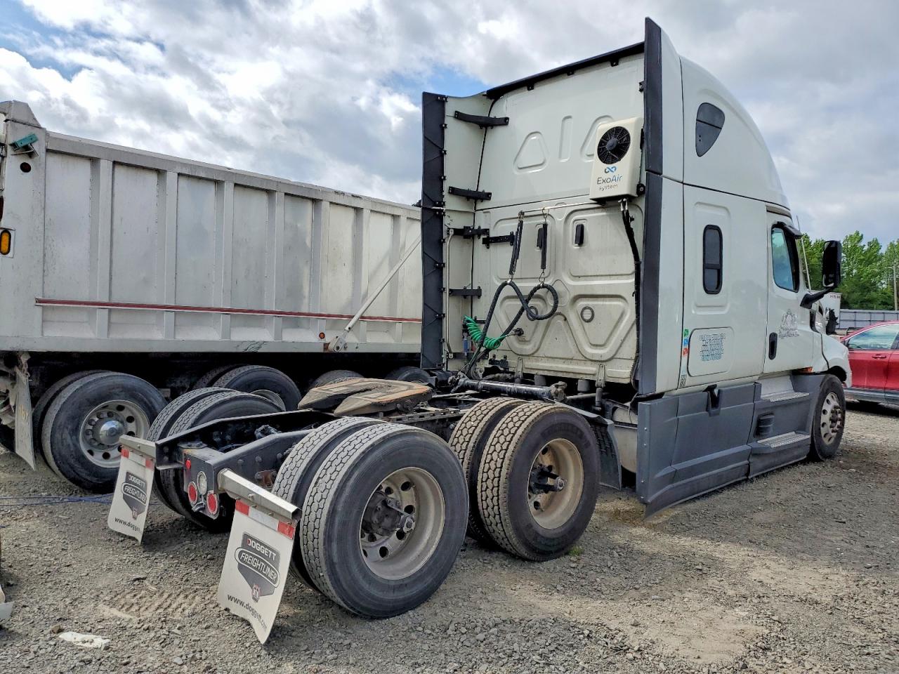FREIGHTLINER CASCADIA 126 2022 — 5