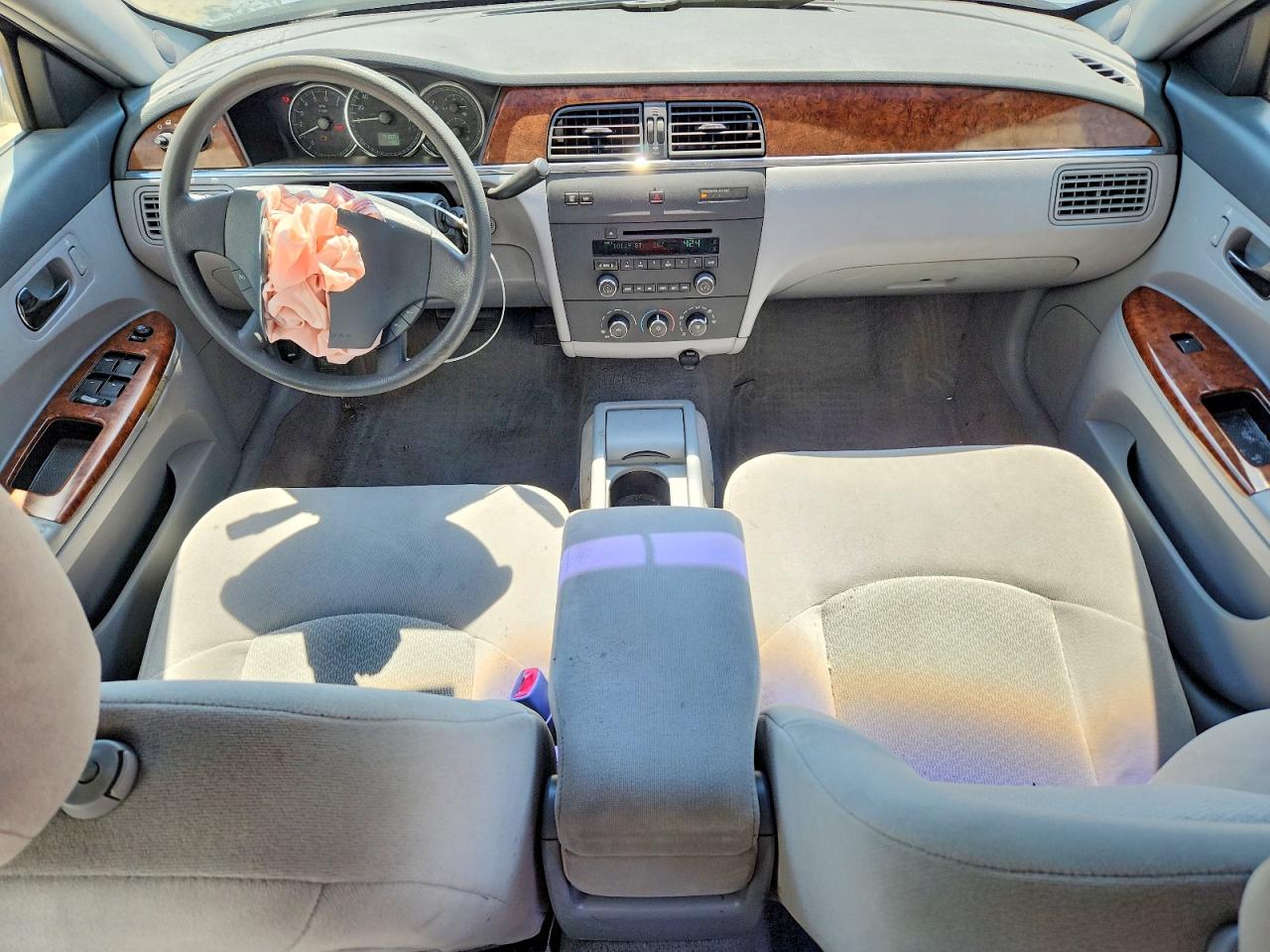 BUICK LACROSSE 2005 — 9