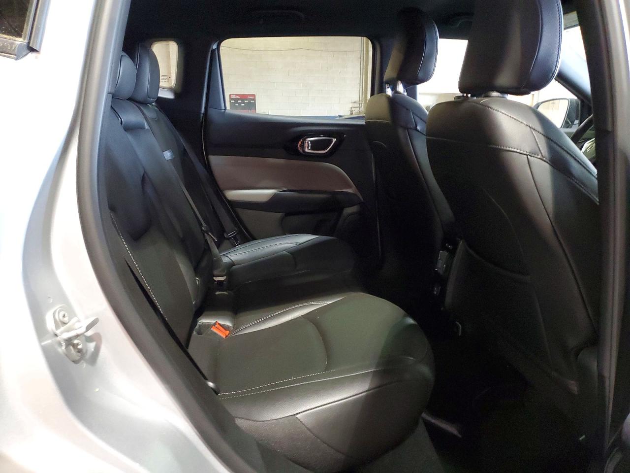 JEEP COMPASS 2025 — 12