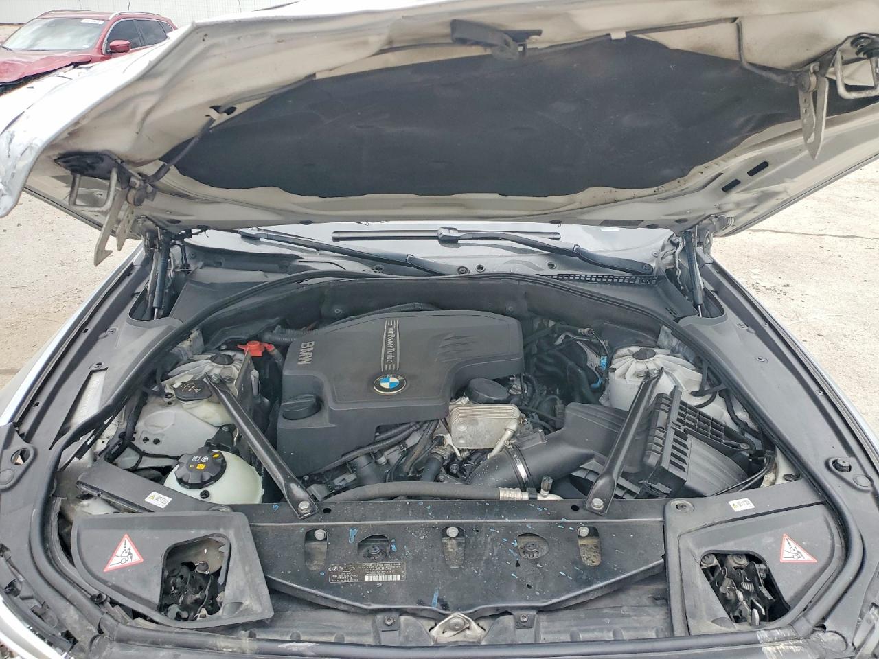 BMW 528 2015 — 12