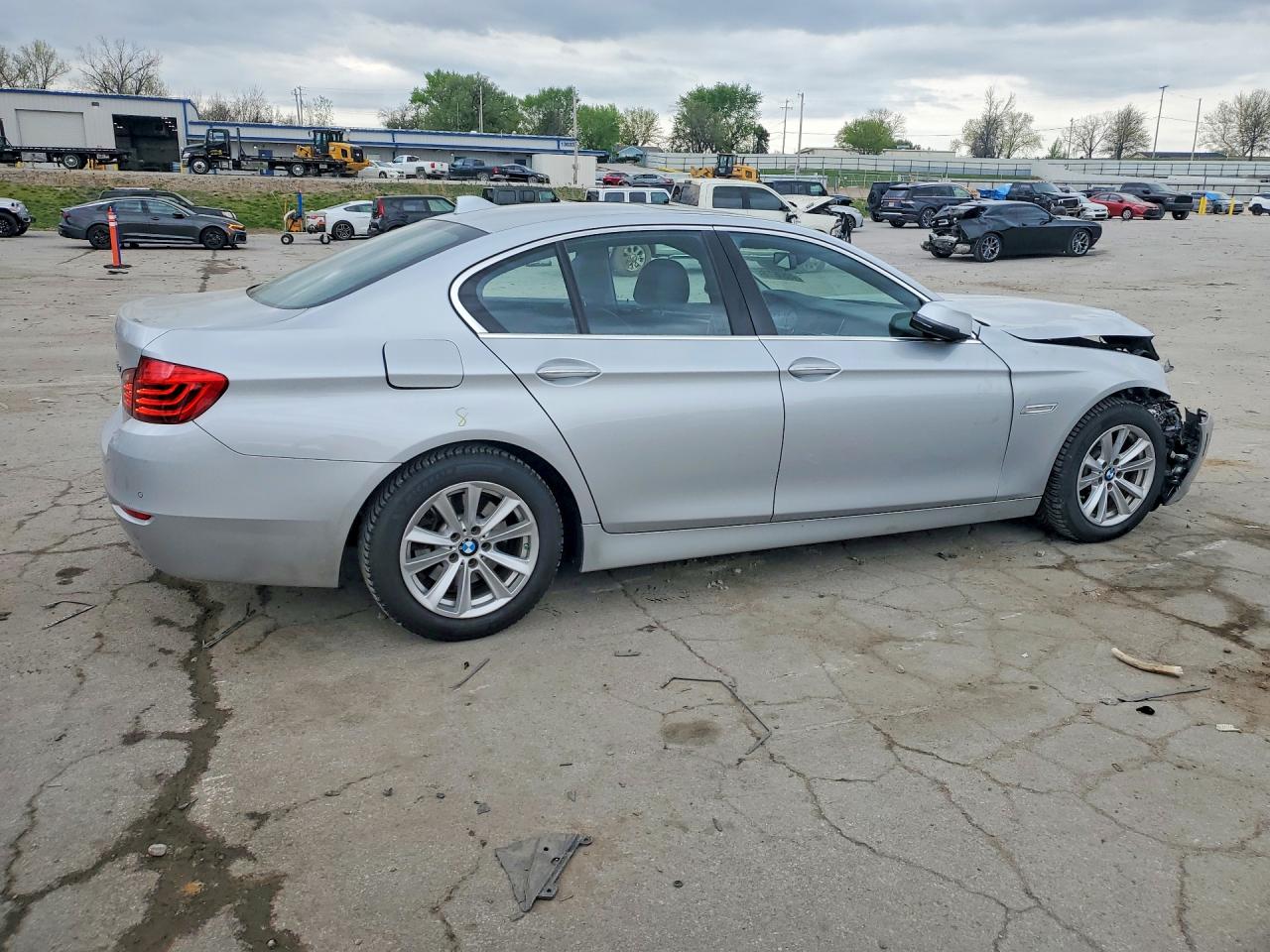 BMW 528 2015 — 4