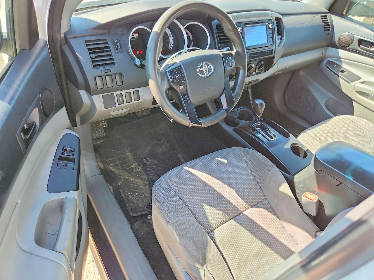 TOYOTA TACOMA 2015 — 9