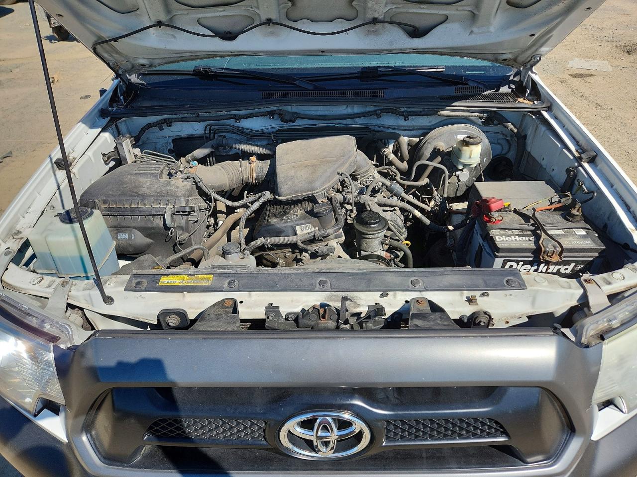 TOYOTA TACOMA 2015 — 13