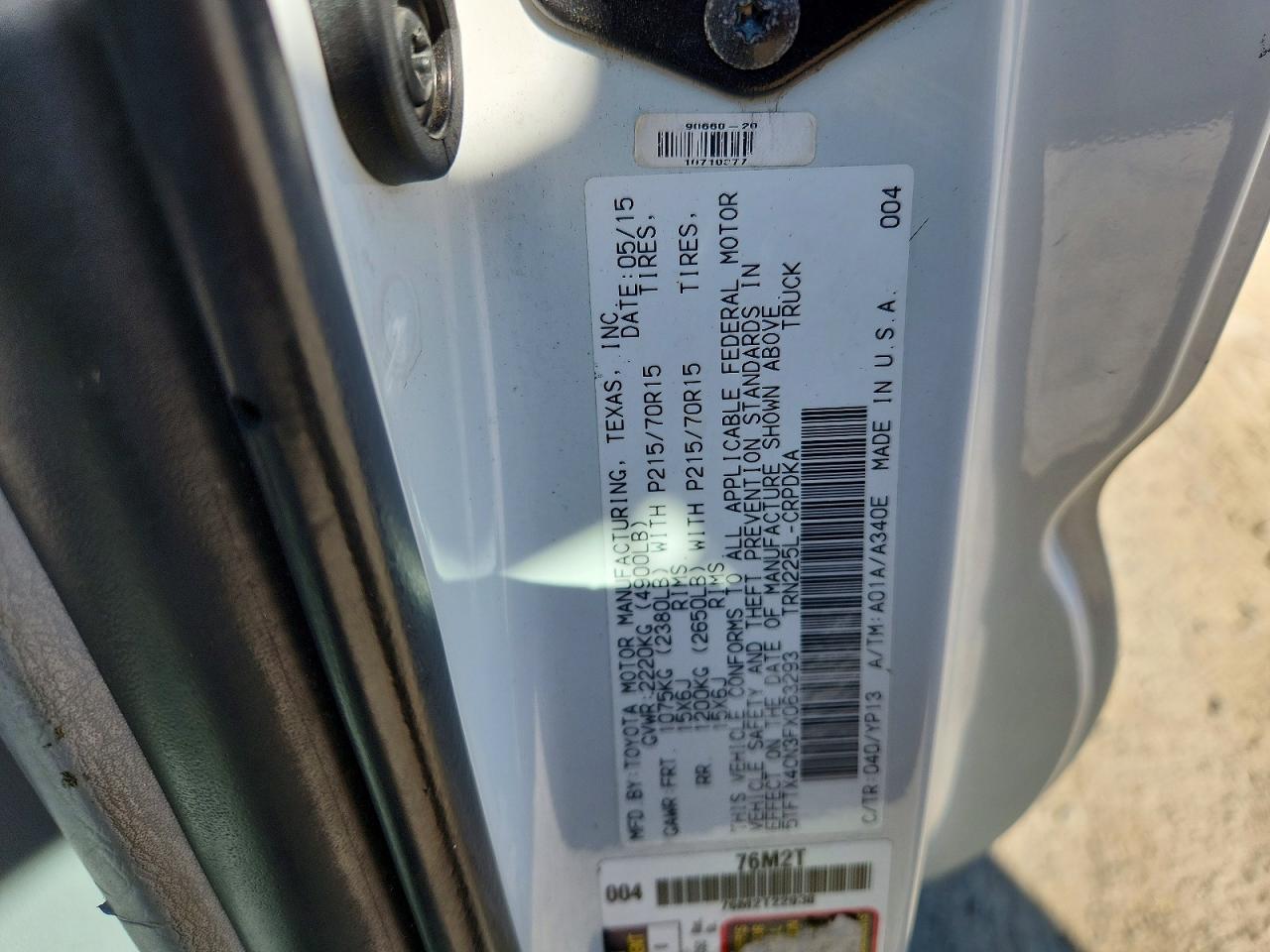 TOYOTA TACOMA 2015 — 14