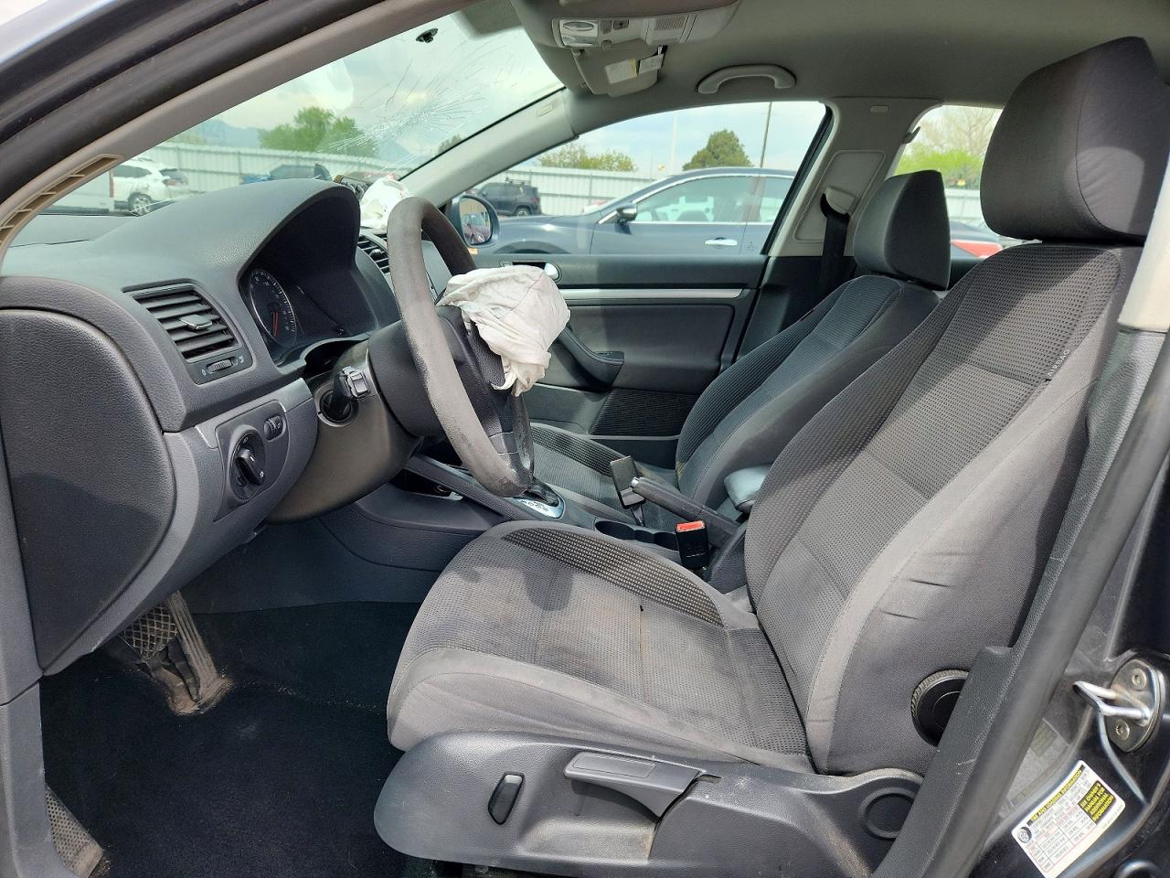 VOLKSWAGEN JETTA 2009 — 8
