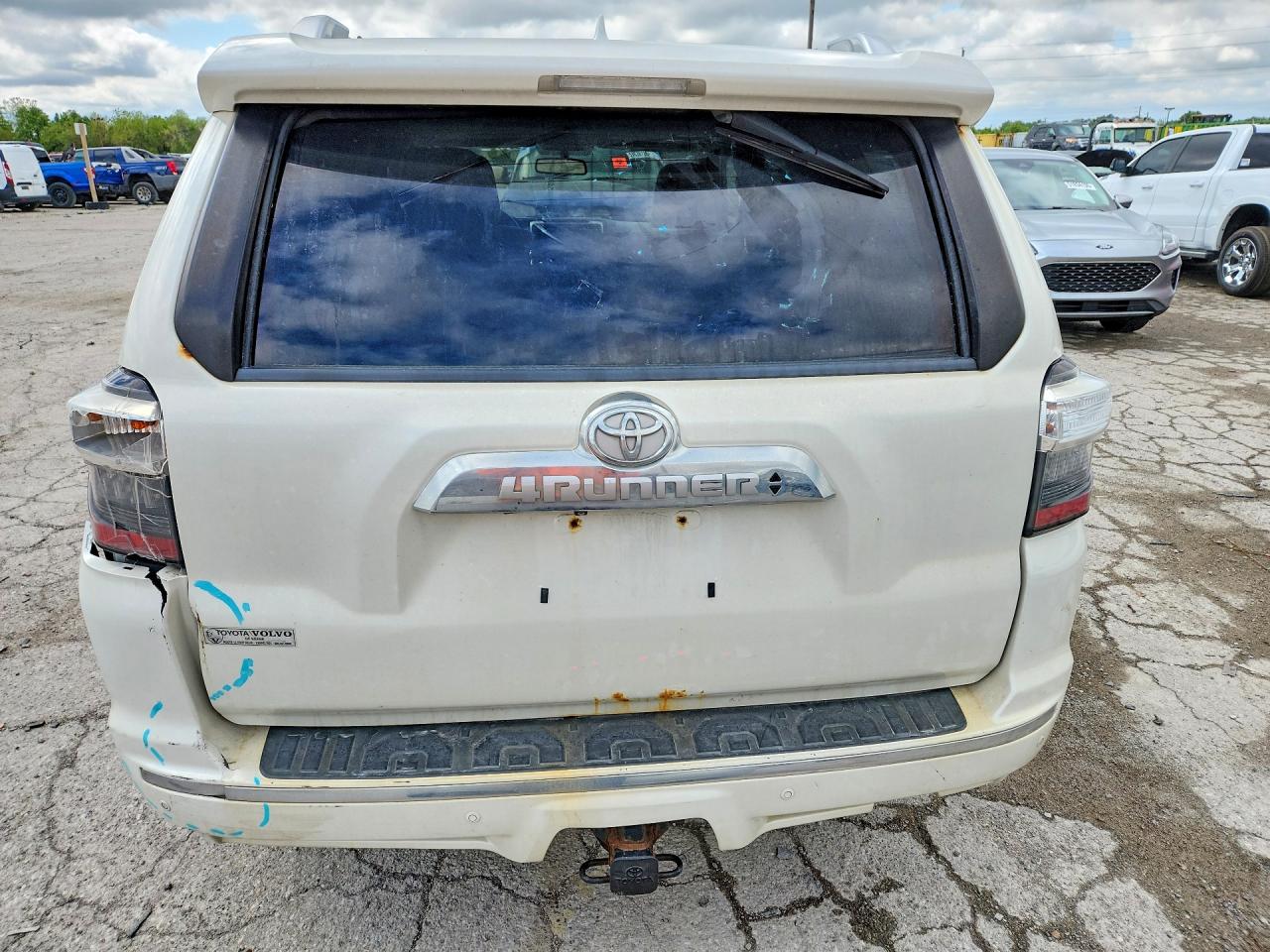 TOYOTA 4RUNNER 2014 — 7