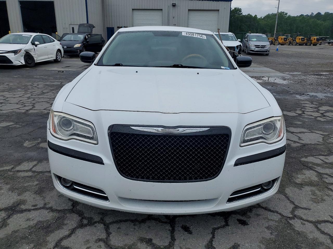 CHRYSLER 300 2012 — 6