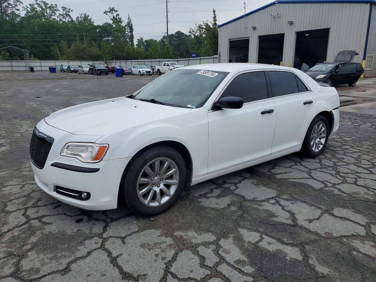 CHRYSLER 300 2012 — 2