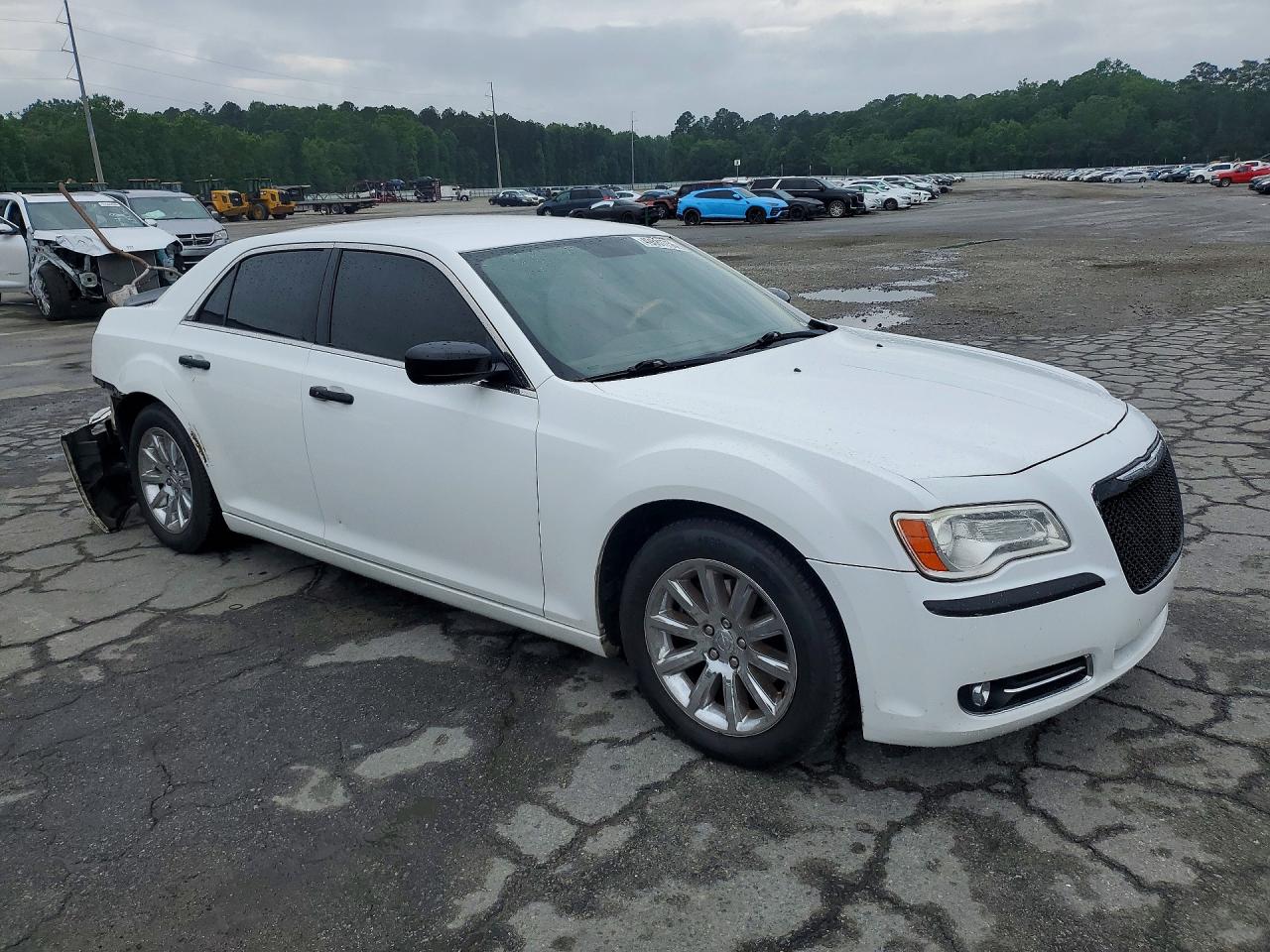 CHRYSLER 300 2012 — 5