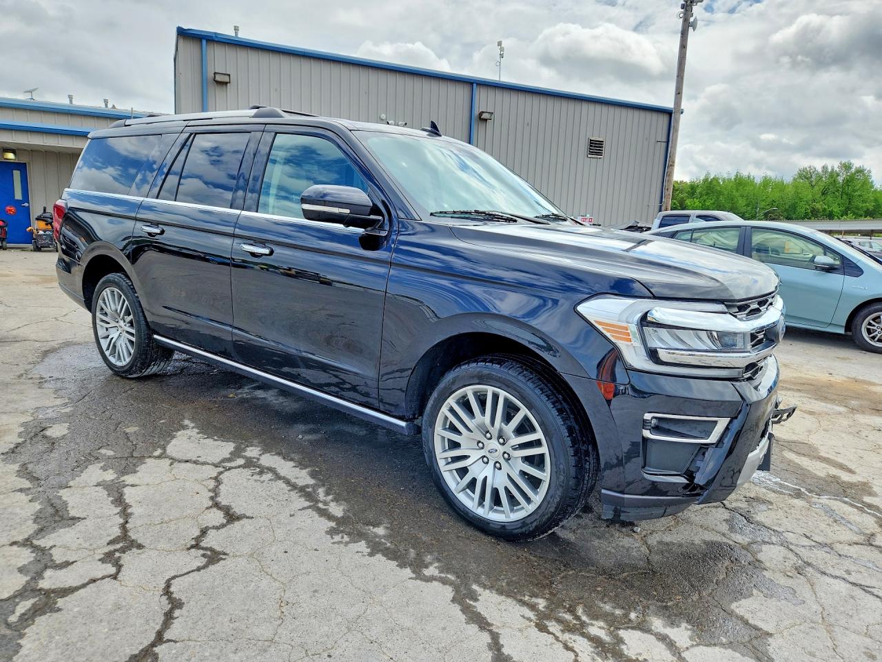 FORD EXPEDITION 2024 — 5