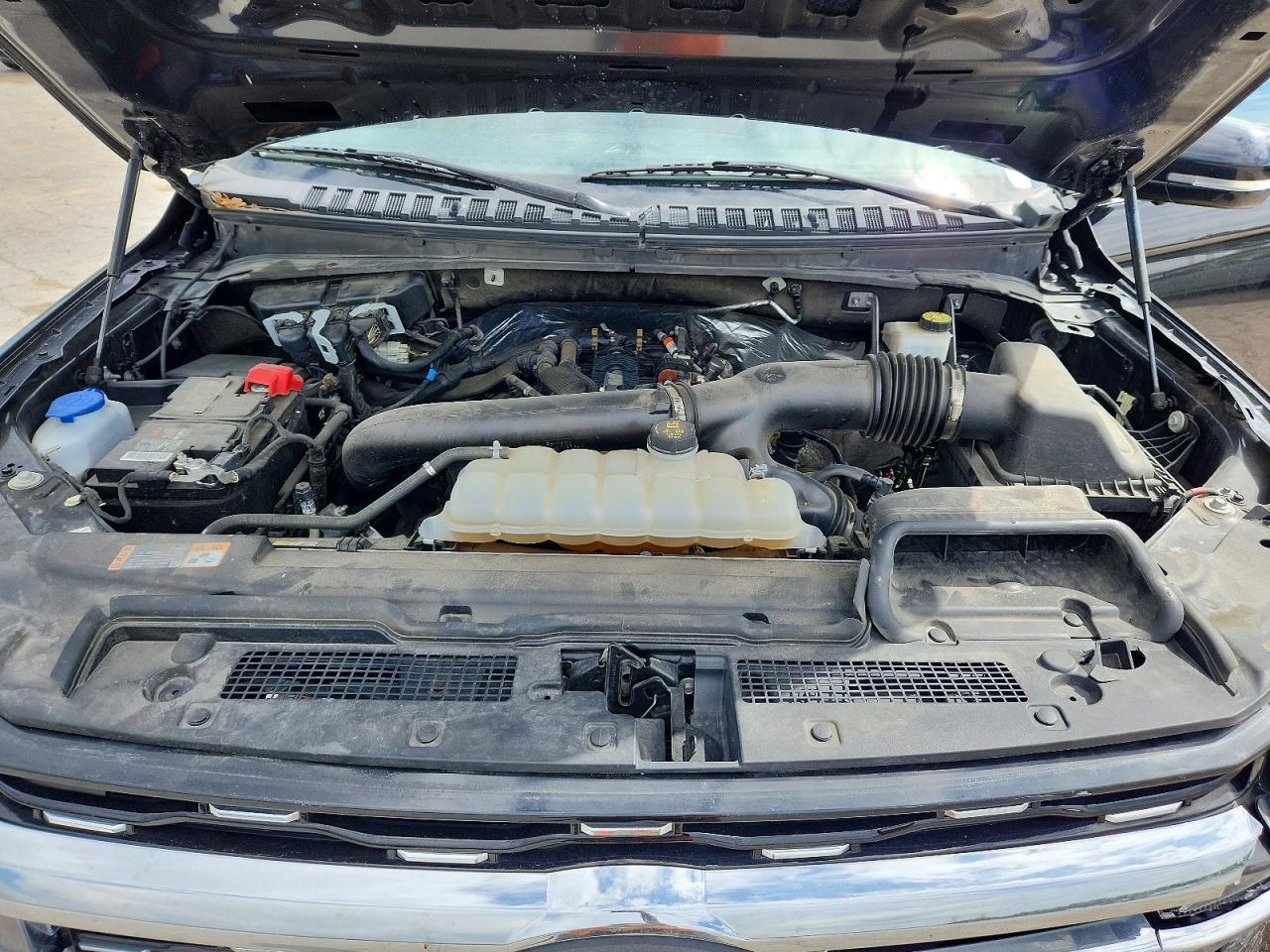 FORD EXPEDITION 2024 — 13