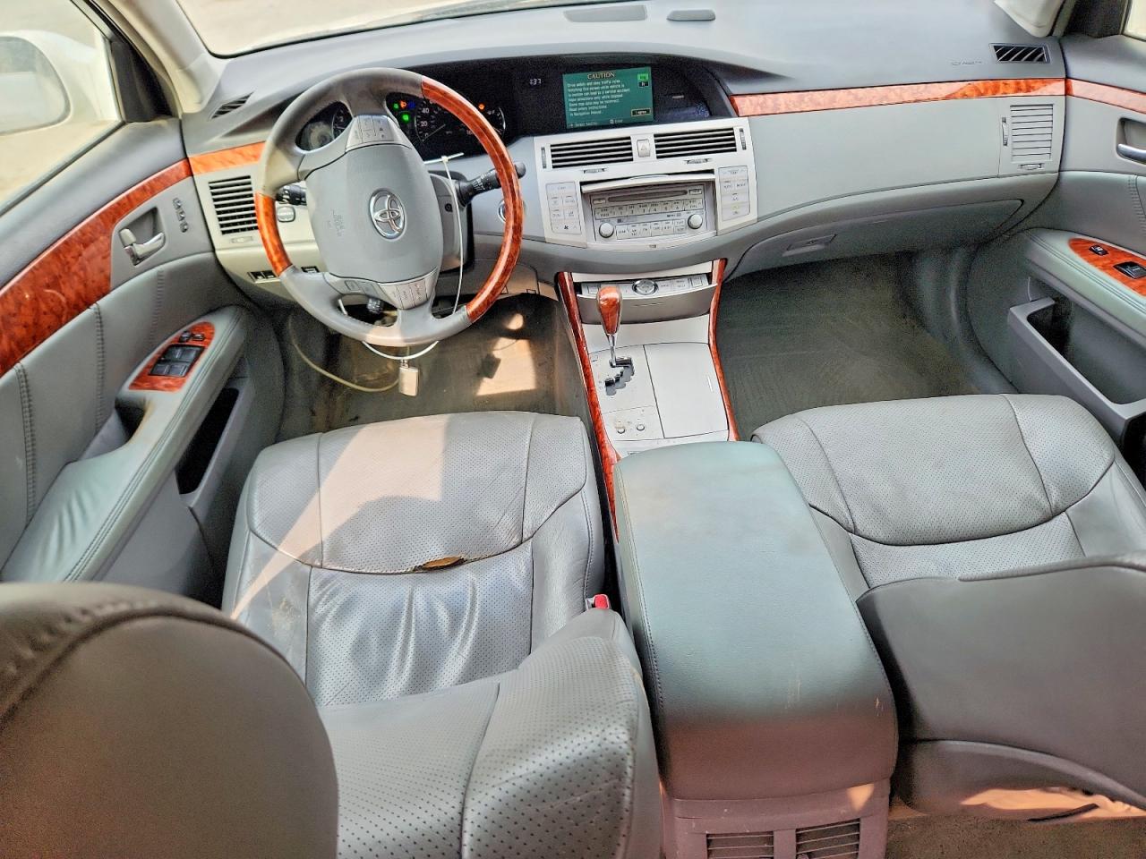 TOYOTA AVALON 2005 — 9