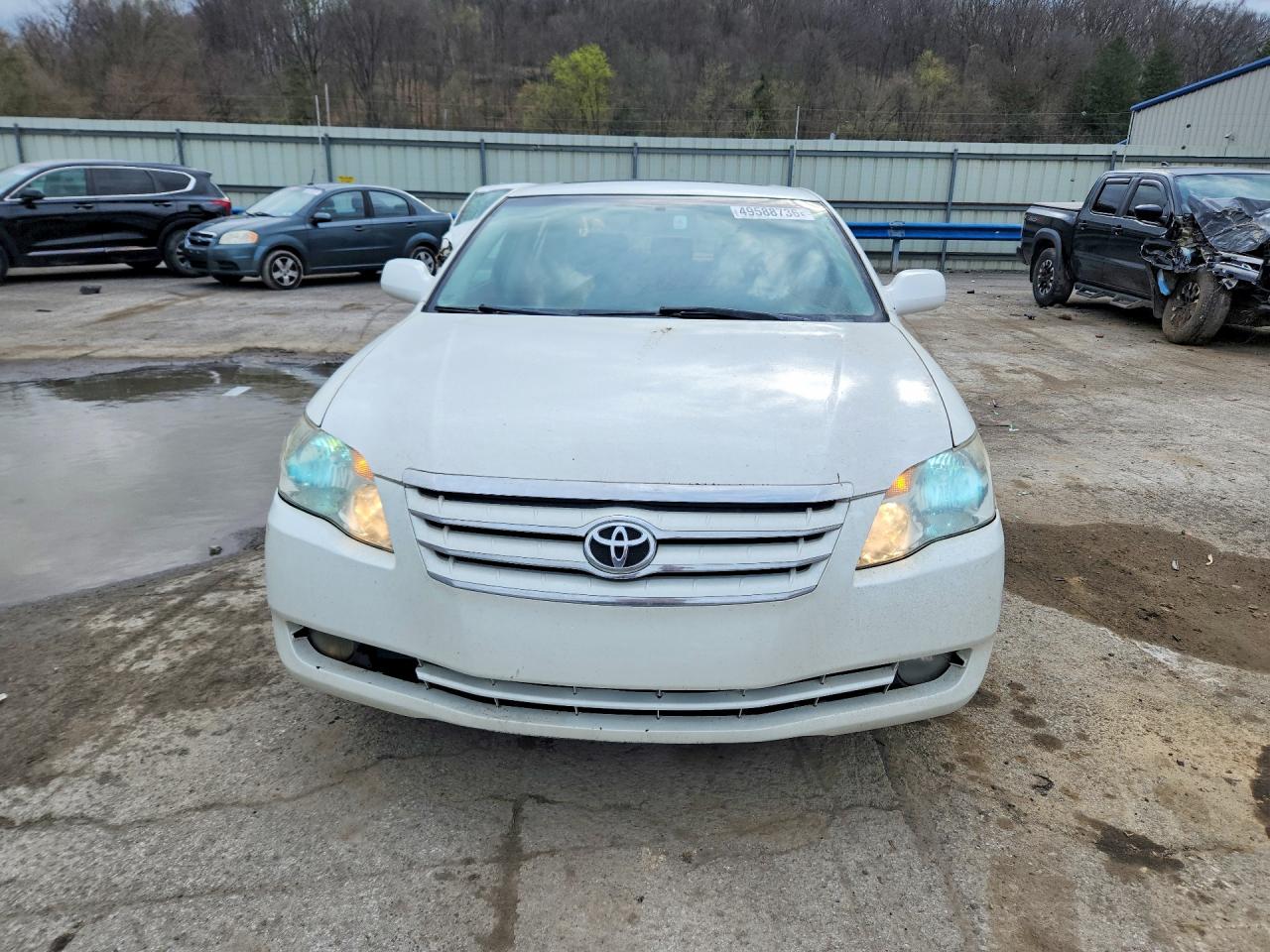 TOYOTA AVALON 2005 — 6