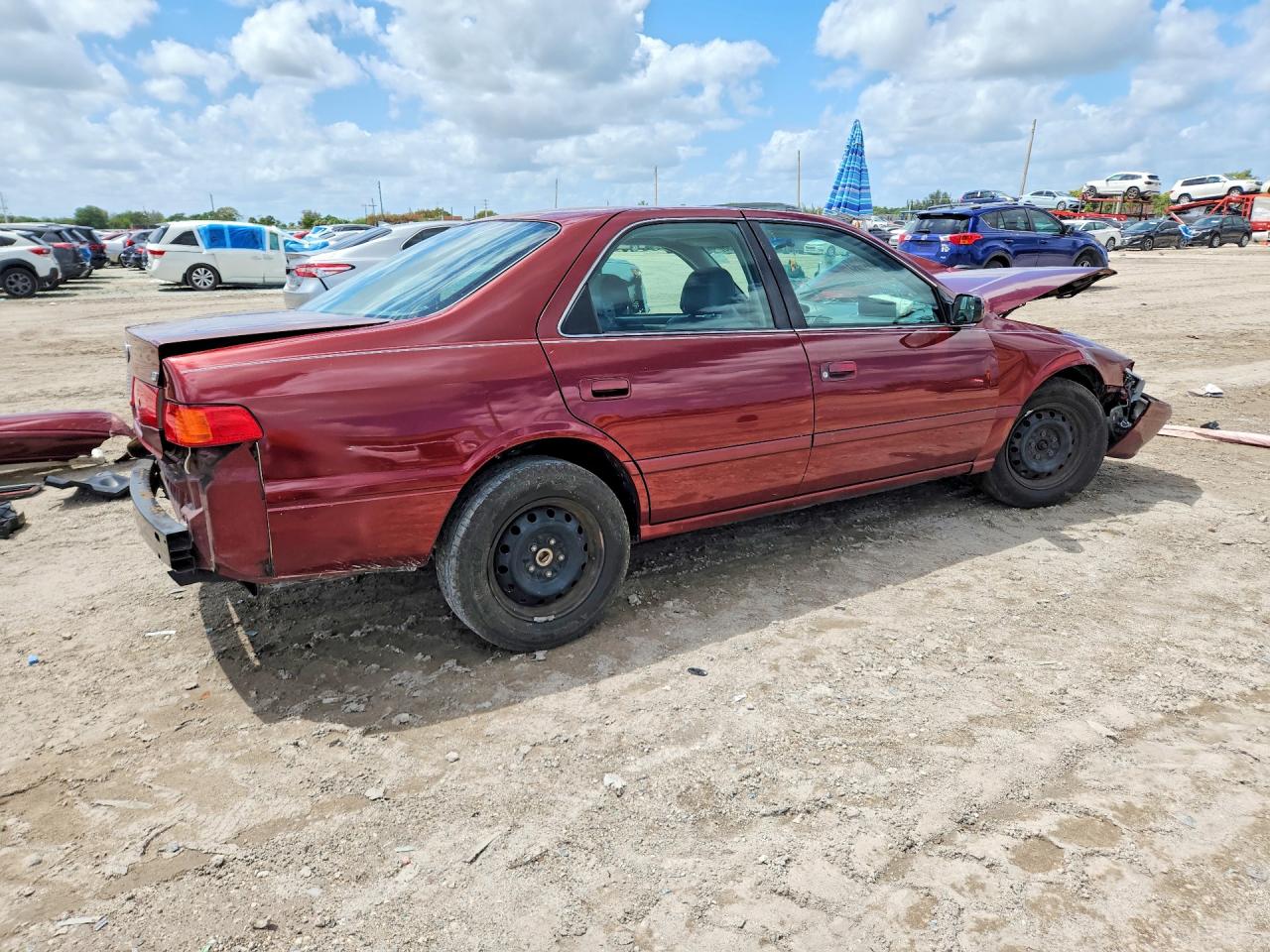 TOYOTA CAMRY 2000 — 4