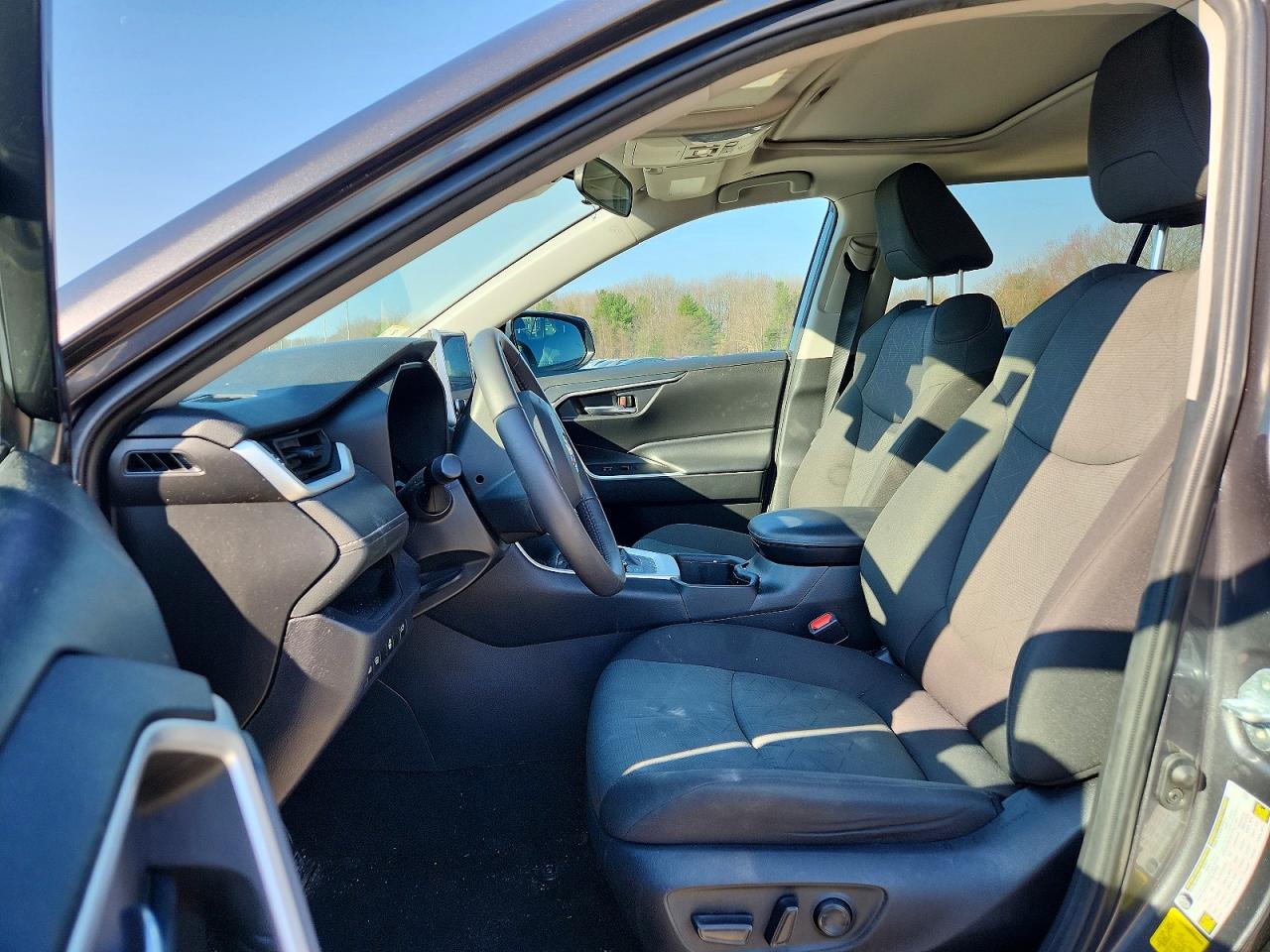 TOYOTA RAV4 HYBRID 2024 — 8