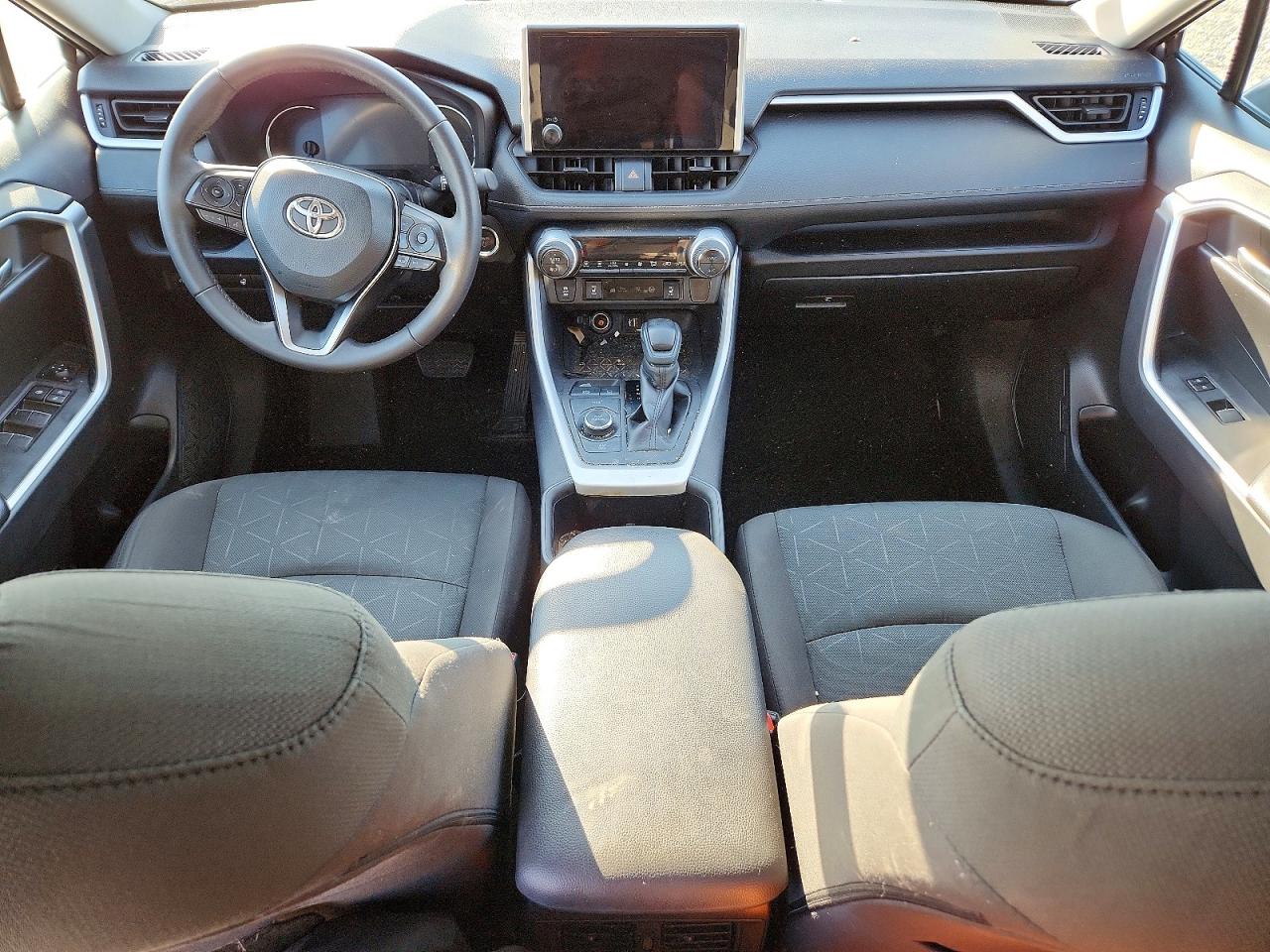 TOYOTA RAV4 HYBRID 2024 — 9