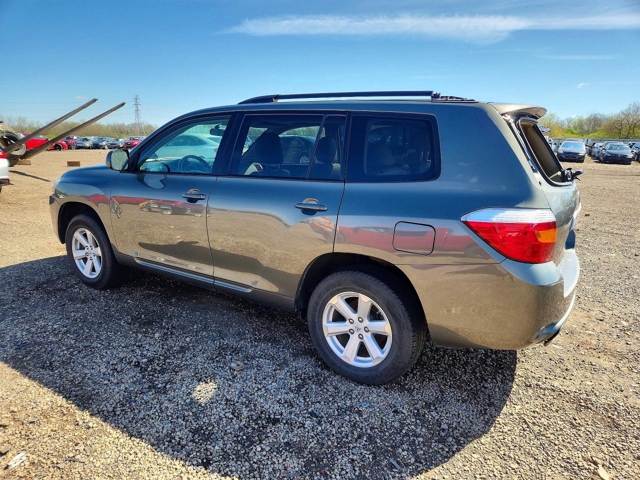 TOYOTA HIGHLANDER 2010 — 3
